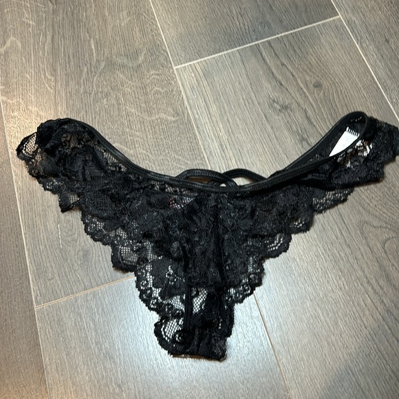 Bralette and Thong Panty Lace 2 Pc. Lingerie Set Size L Black - Picture 12 of 13